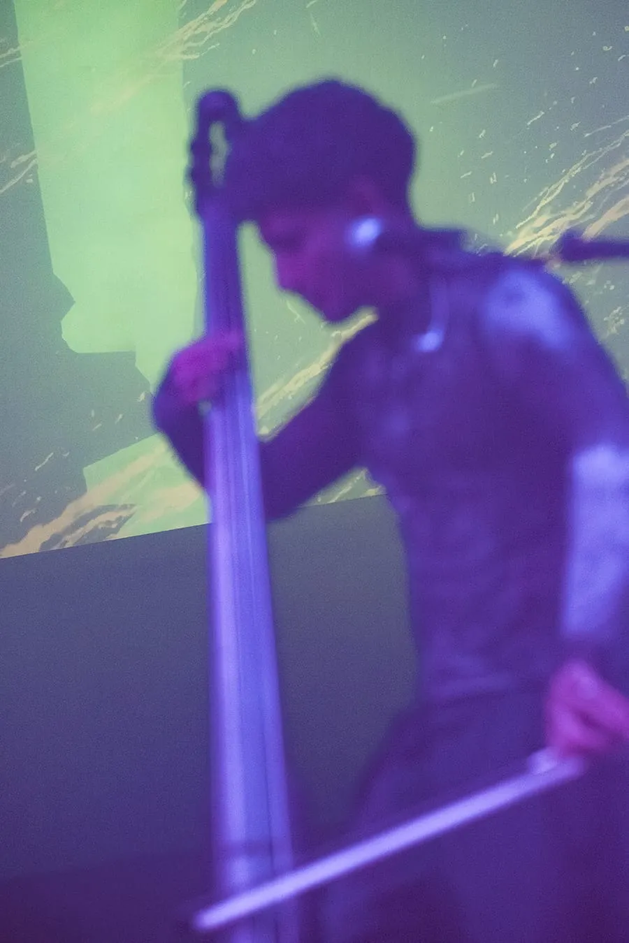 Bademjan live, Cringecore (photo 7 of 7)